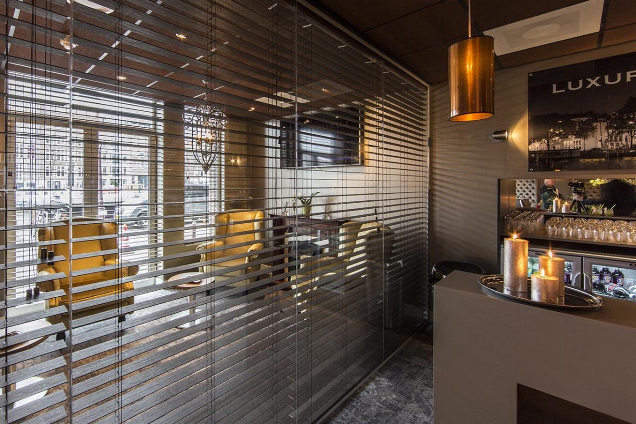 Luxury Suites Амстердам Екстериор снимка